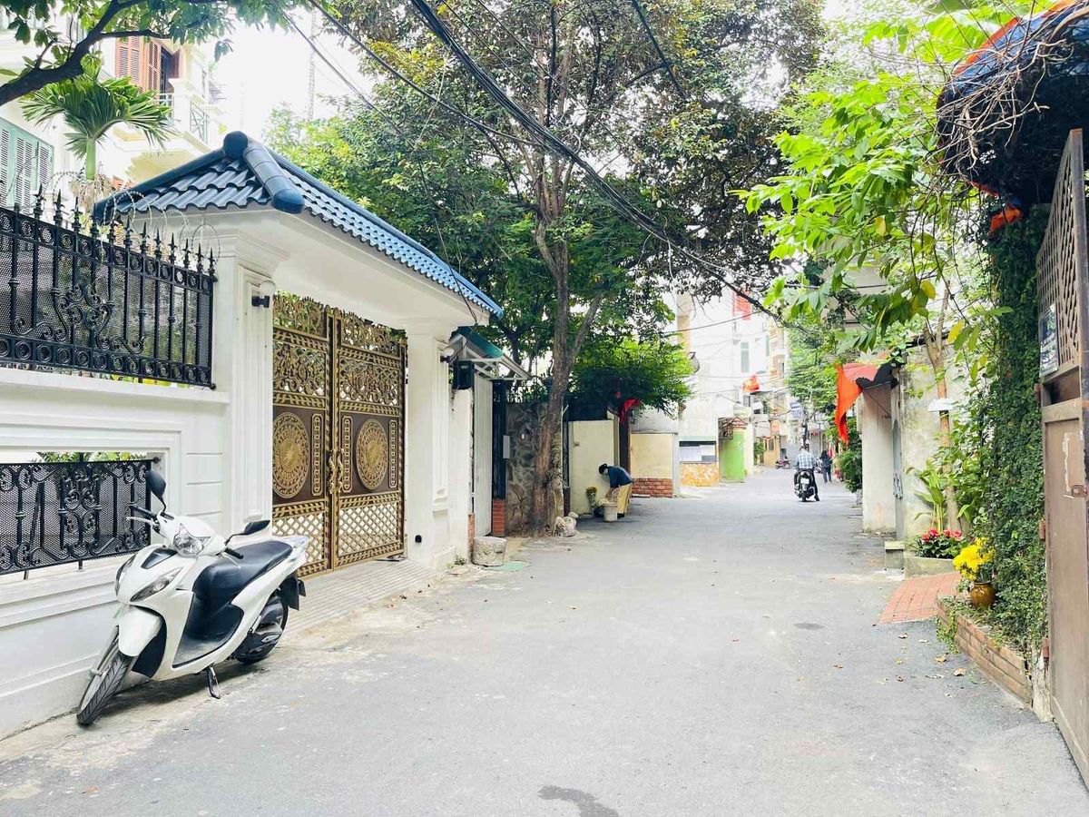 [287] Vip Bán nhà Lê Trọng Tấn, 20m ra ô tô tránh, 2 mặt thoáng. DT 70m2, MT 4m. Giá 16 tỷ