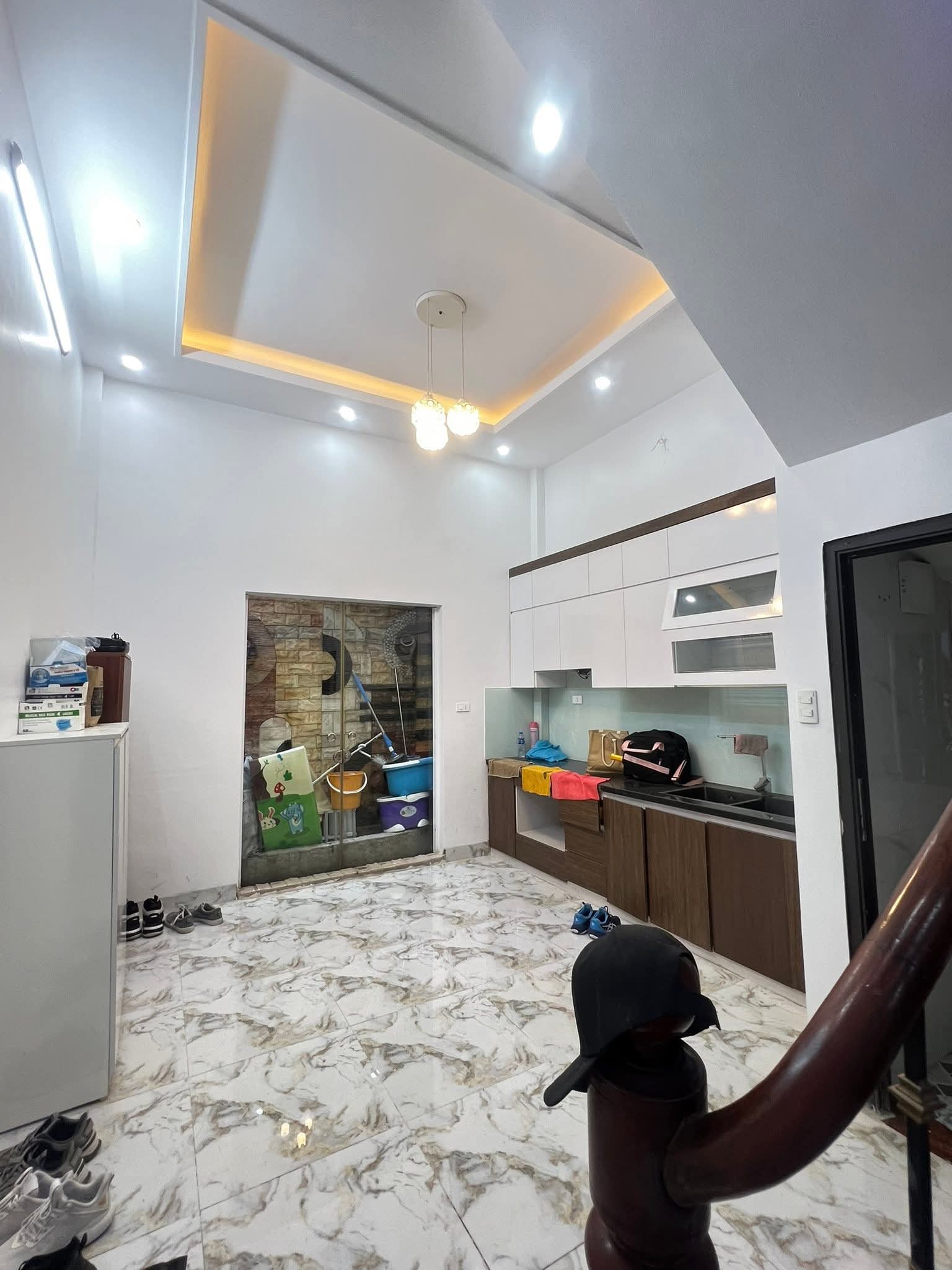 NHÀ ĐÀO TẤN - BA ĐÌNH-6TẦNG THANG MÁY -DÂN XÂY- NGÕ THÔNG - 2 MẶT THOÁNG TRƯỚC VÀ SAU