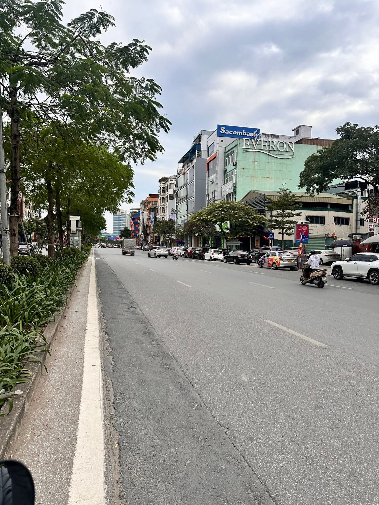 MẶT PHỐ XÃ ĐÀN – ĐỐNG ĐA LÔ GÓC 3 MẶT THOÁNG – 7 TẦNG THANG MÁY – THÔNG SÀN – KINH DOANH ĐỈNH CAO