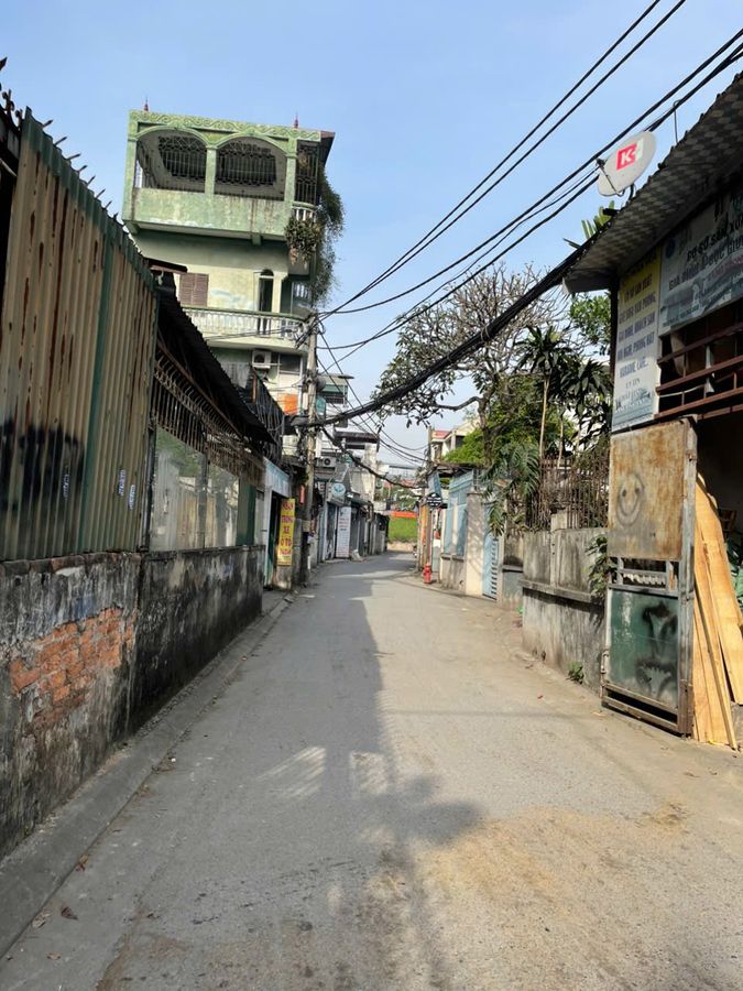 Đất ở Ngọc Thuỵ gần 100m2 giờ vẫn còn ư