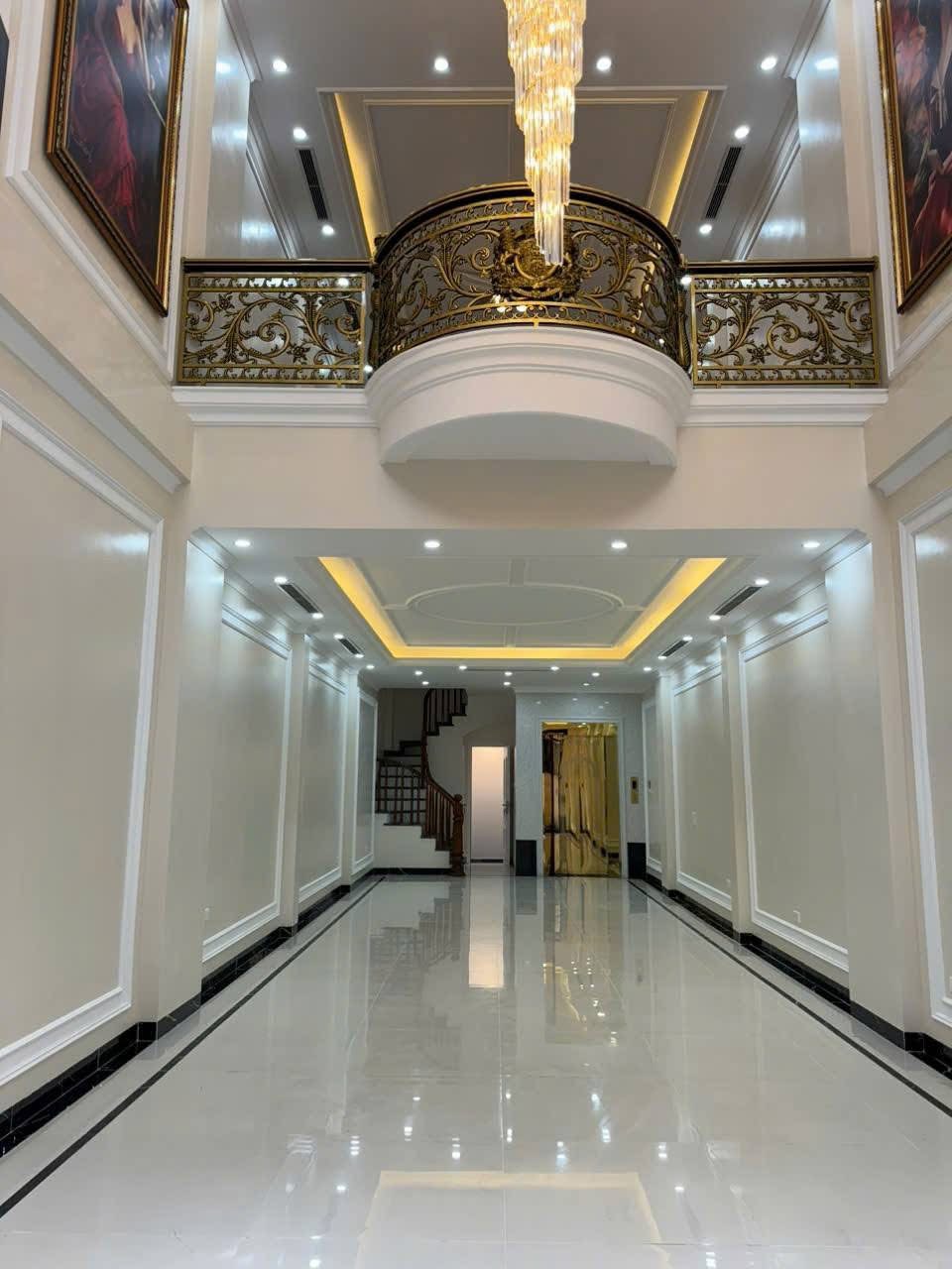 NHÀ ĐẸP- THÔNG SÀN- 7 TẦNG- THANG MÁY- Ở NGAY- NGÕ THÔNG- GARA Ô TÔ- PHỐ MẠC THÁI TỔ.