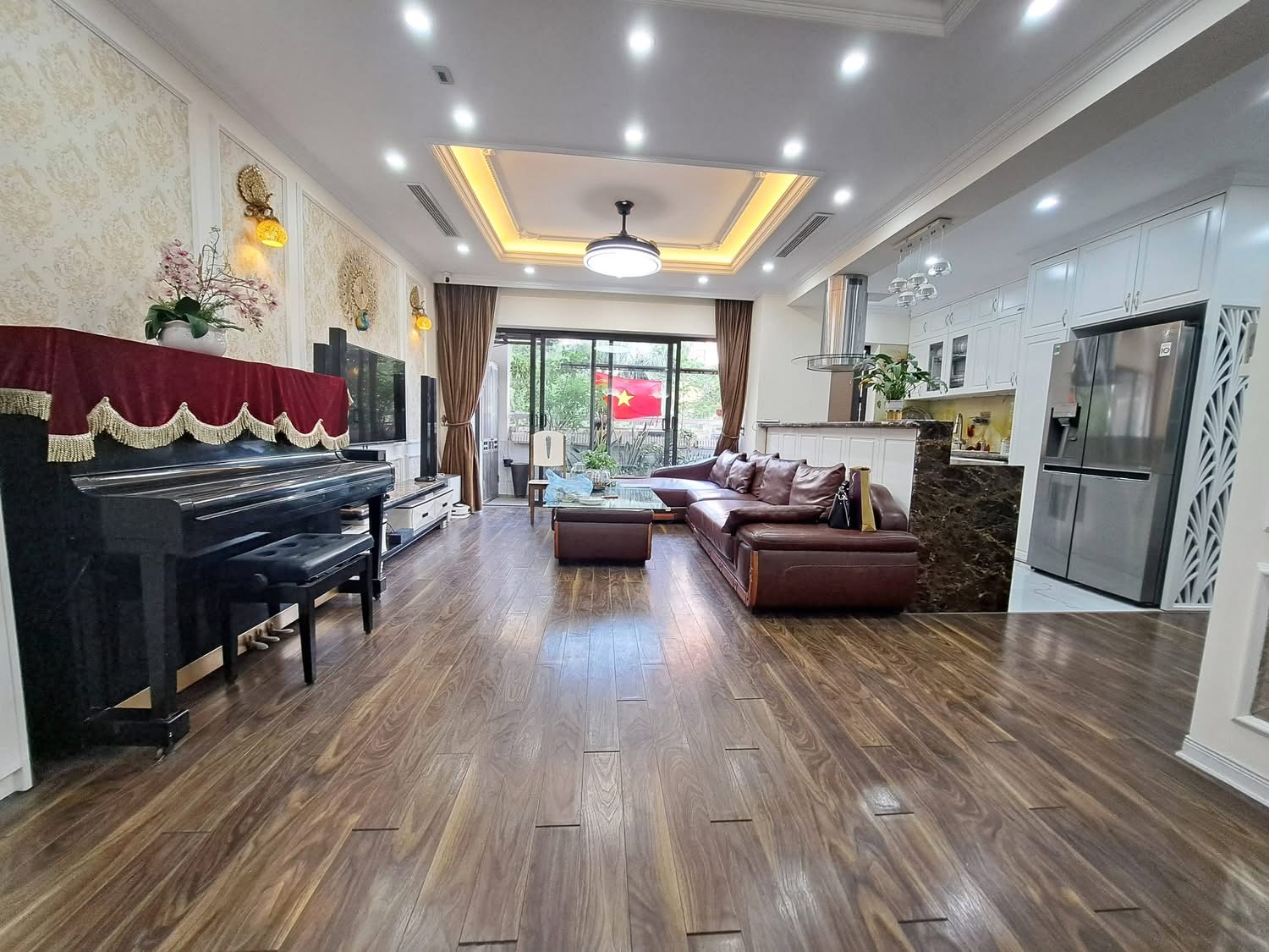 BÁN NHÀ 5 TẦNG- 7 NGỦ- 2 THOÁNG- PHÂN LÔ- Ở NGAY- VỈA HÈ- GARA Ô TÔ- PHỐ MẠC THÁI TỔ.