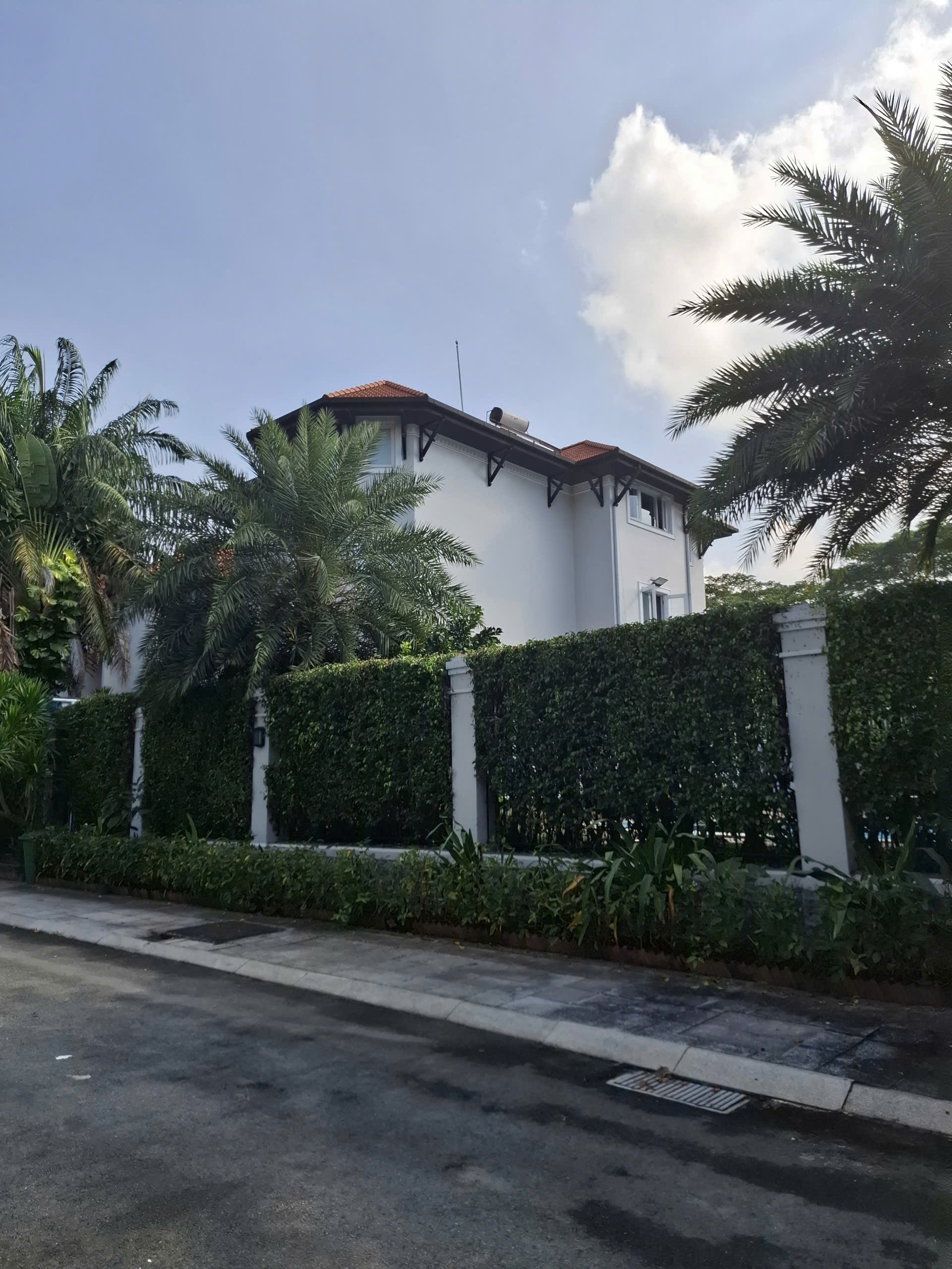 Bán biệt thự Hồ Bơi phường Thạnh Mỹ Lợi Quận 2 giá 97 tỷ