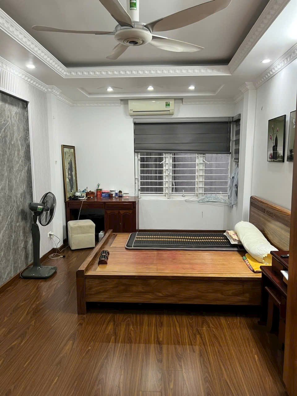 Bán nhà riêng 3 bước ra phố khúc thừa dụ 5 tầng 45m2 giá 9, 5tỷ.