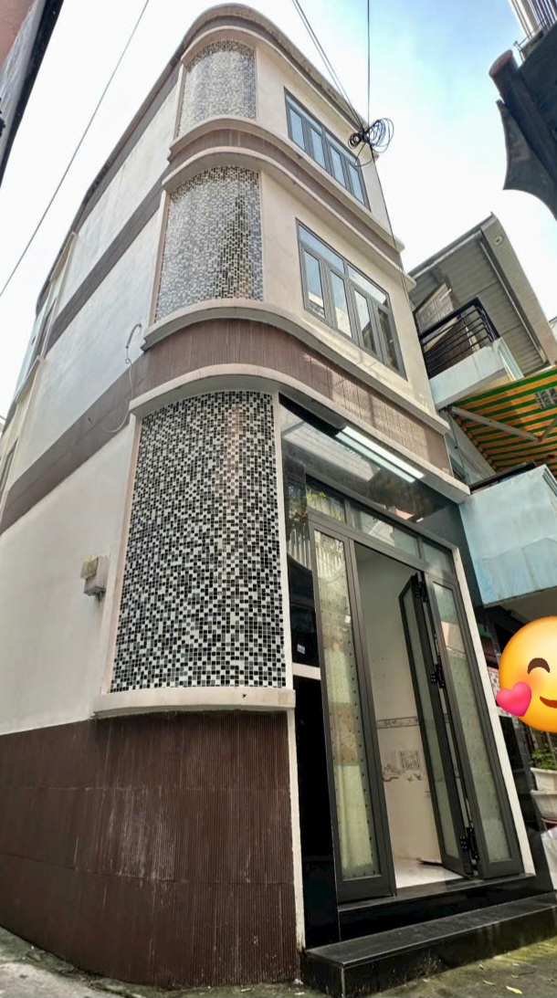 Bán Nhà Đường Bà Hạt Quận 10 - 30m²x 4 Tầng - Hẻm Thông Sư Vạn Hạnh - Chỉ Hơn 5 Tỷ Nhà Mới Đúc BTCT 100% - 4PN - 3WC - ST Sổ Hồng Tai Nhà - Hoàn Công Đủ