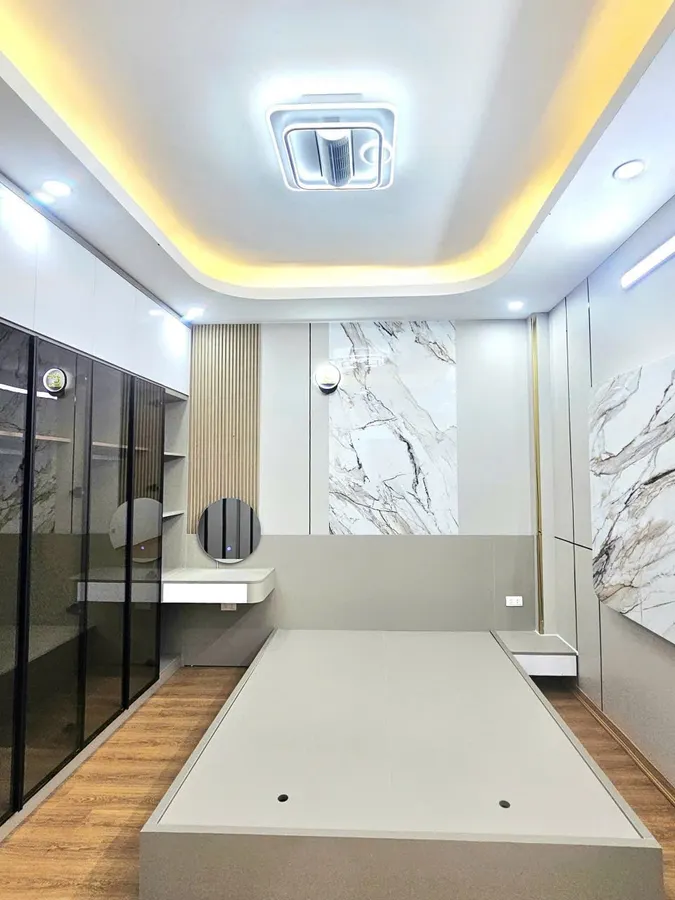 NHÀ MỚI COONG 7 TẦNG THANG MÁY THIẾT KẾ HIỆN ĐẠI Ô TÔ ĐỖ CỔNG. NGÕ THÔNG. PHỐ TRẦN HỮU TƯỚC