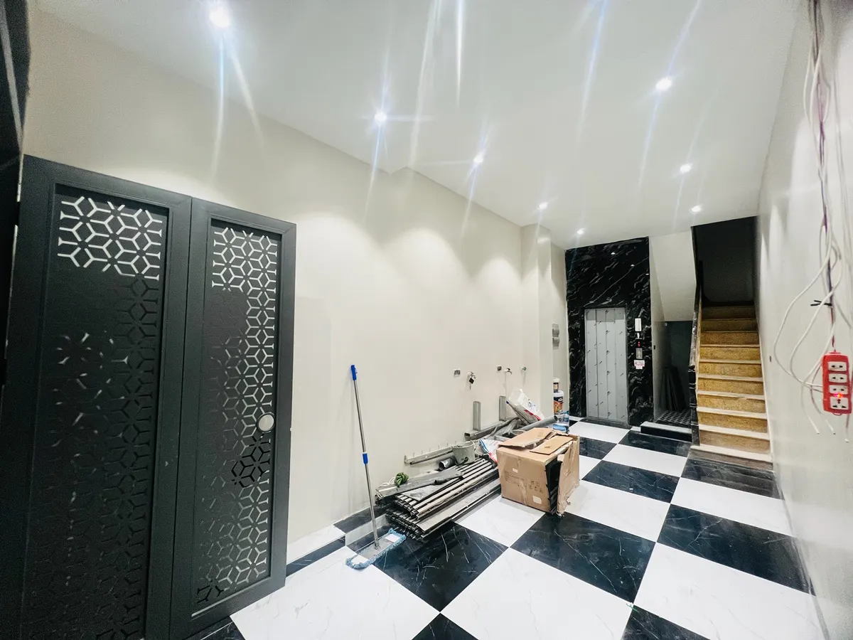 3 BƯỚC RA MẶT PHỐ - 6 TẦNG THANG MÁY - FULL NỘi THẤT- HIỆN ĐẠI CHẮC CHẮN ĐẸP MỚI KÍNH COONG