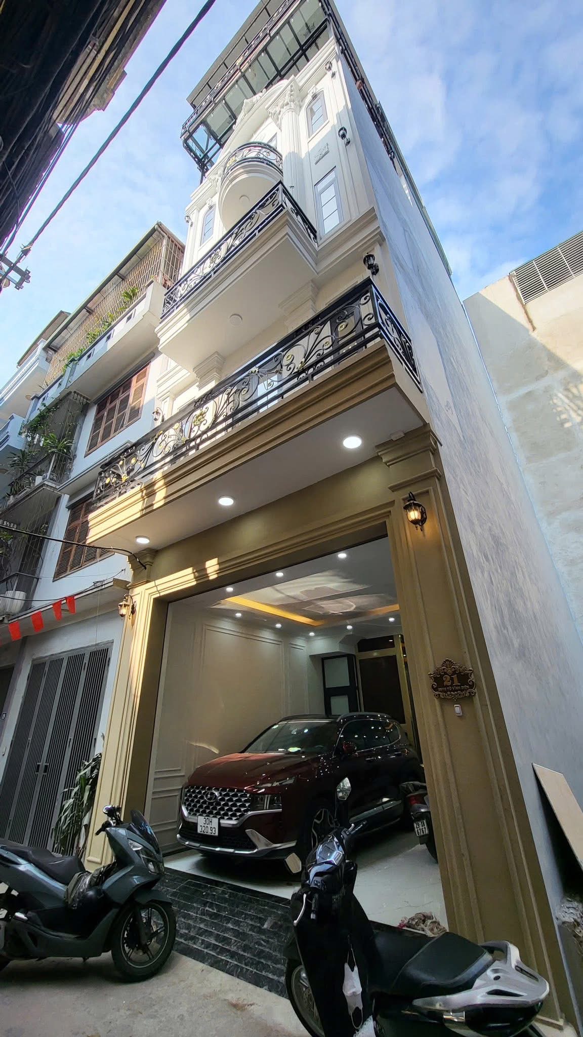 Oto ngủ trong nhà- Hàng hiếm Quận Thanh Xuân-6 tầng-Thang máy-Mặt tiền bề thế