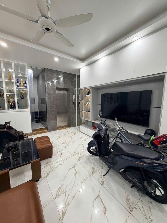 Thanh máy-Ngõ oto- Phân lô Quân đội- Khu vực đẳng cắp của Quận Thanh Xuân- Dân trí cao, an ninh tốt