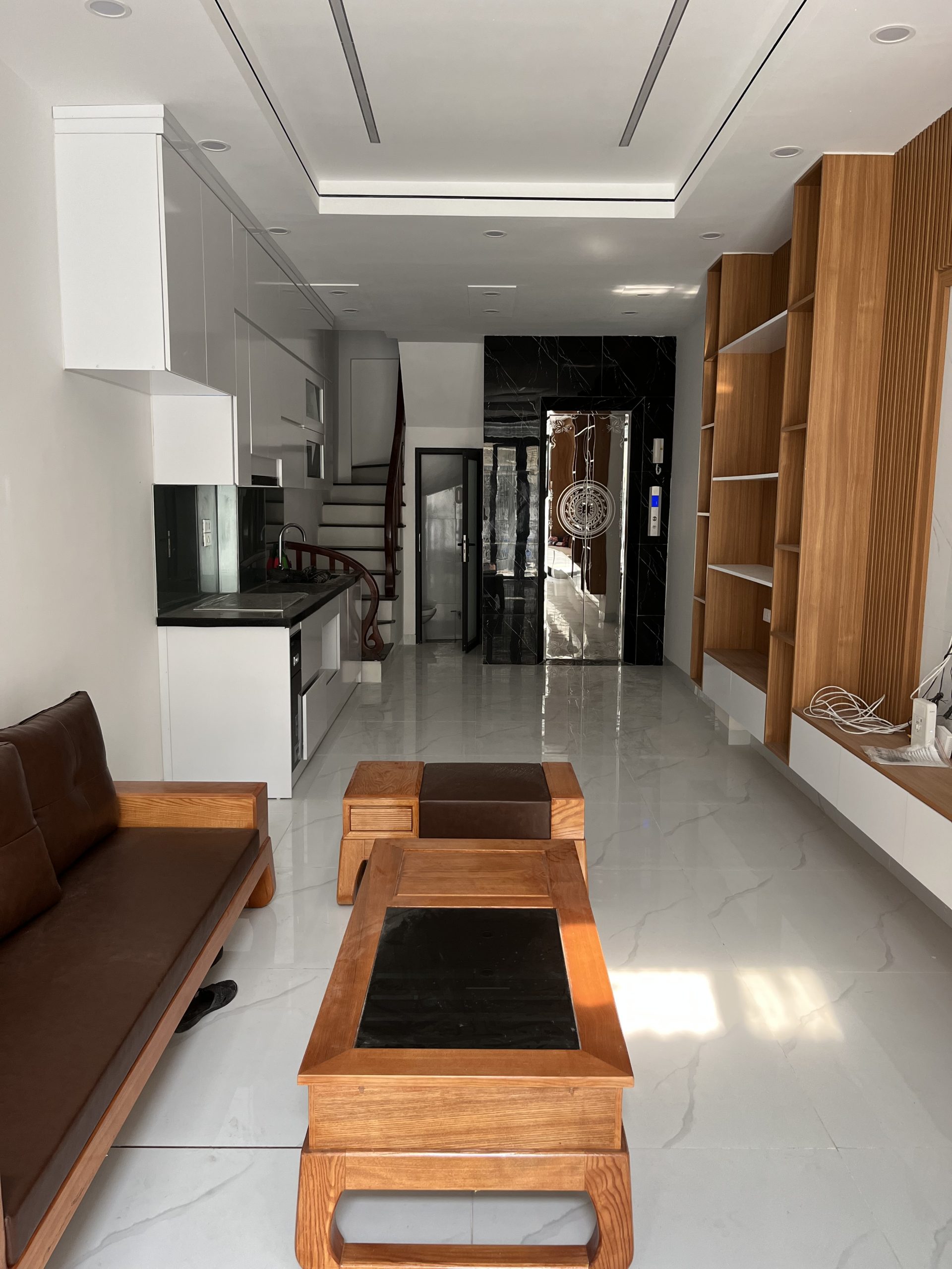 Bán nhà gần mặt đường Lê Trọng Tấn diện tích 34m2, giá 12.1 tỷ