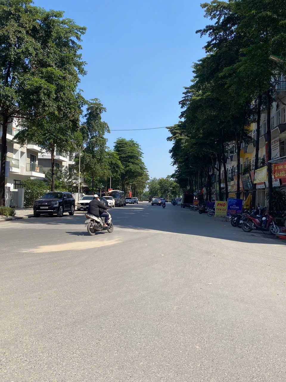 PHÂN LÔ Ô TÔ TRÁNH VỈA HÈ - KINH DOANH - KHU ĐÔ THỊ ĐÔ NGHĨA - TRUNG TÂM HÀ ĐÔNG