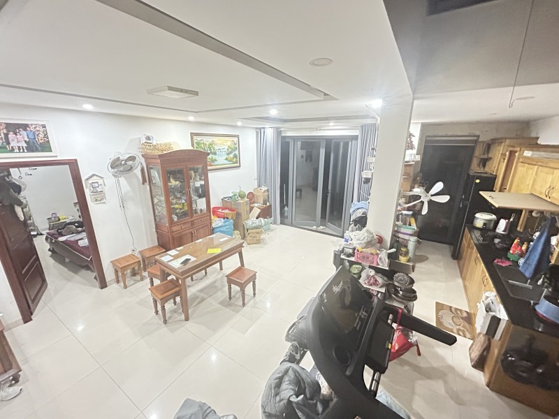 ► MT Núi Thành khu Đại Học, 230m2, ngang 8.2m, 3 mặt thoáng, Giá Đầu Tư 112tr/m2