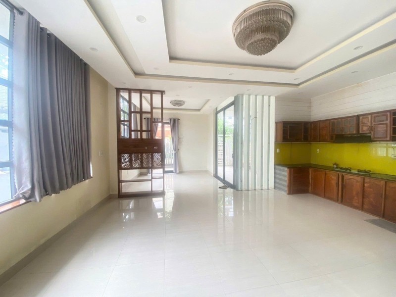 # Lô Góc 2MT Chợ Tân Hòa Thanh Khê, 140m2, ngang 8m, kd Cực Ngon, 6.x tỷ