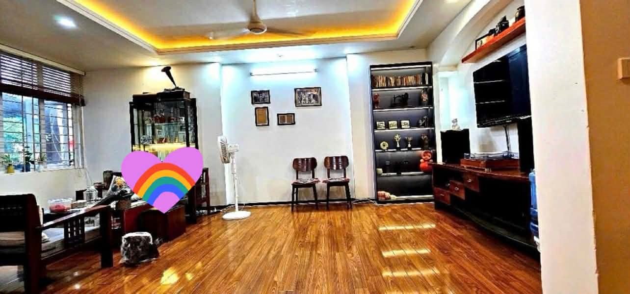 B.Á.N NHÀ gần TIMES CITY 52m2 x 5T MT RỘNG_CÁCH PHỐ 30m_Ô TÔ ĐỖ CỬA, VÀO NHÀ_THANG MÁY CHỜ_NỘI THẤT XỊN, hơn 19 tỷ