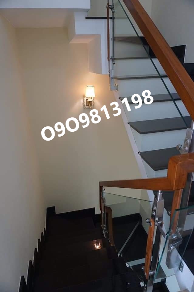 ♥️♥️♥️Lo Việc Bán Nhanh Nhà SHR P.COL Quận 1 Giao Ngay.♥️♥️♥️