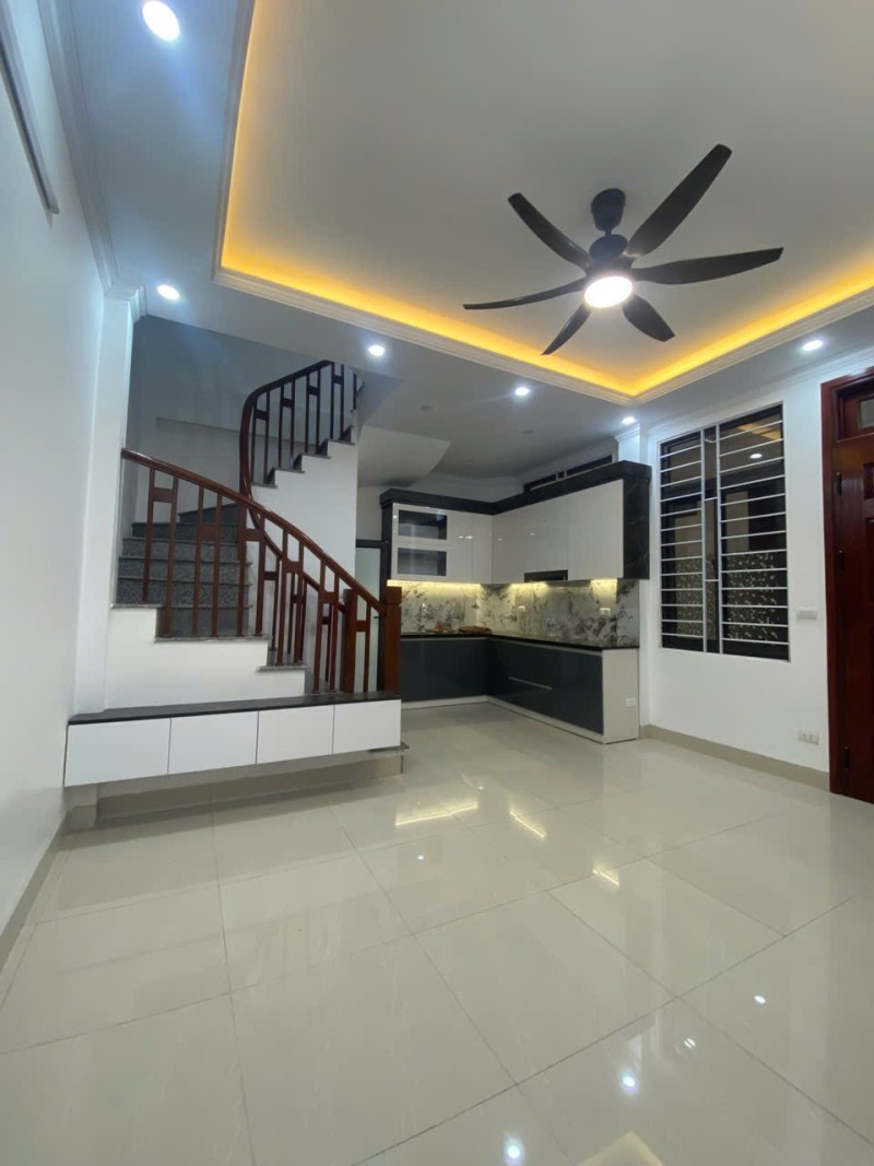 BÁT KHÔI – NHÀ MỚI 5 TẦNG – NGÕ Ô TÔ TRÁNH 30M² – MT 6.1M – GIÁ CHỈ 6,28 TỶ