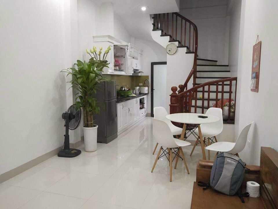 Bán Nhà Phố Trường Lâm, Phường Việt Hưng, Long Biên 33m2, 5T giá 6,3 tỷ ( ô tô cách 15m)