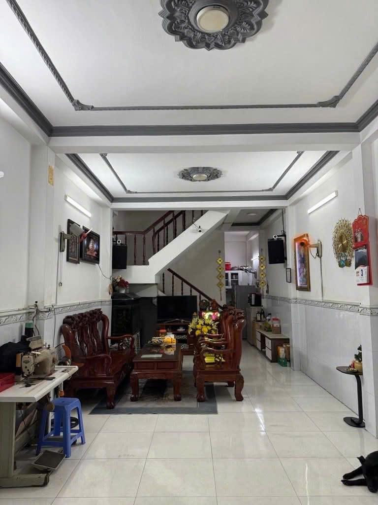 Bán nhà phường 14, Tân Bình, hẻm Nguyễn Hồng Đào (4*21) - 3 tầng