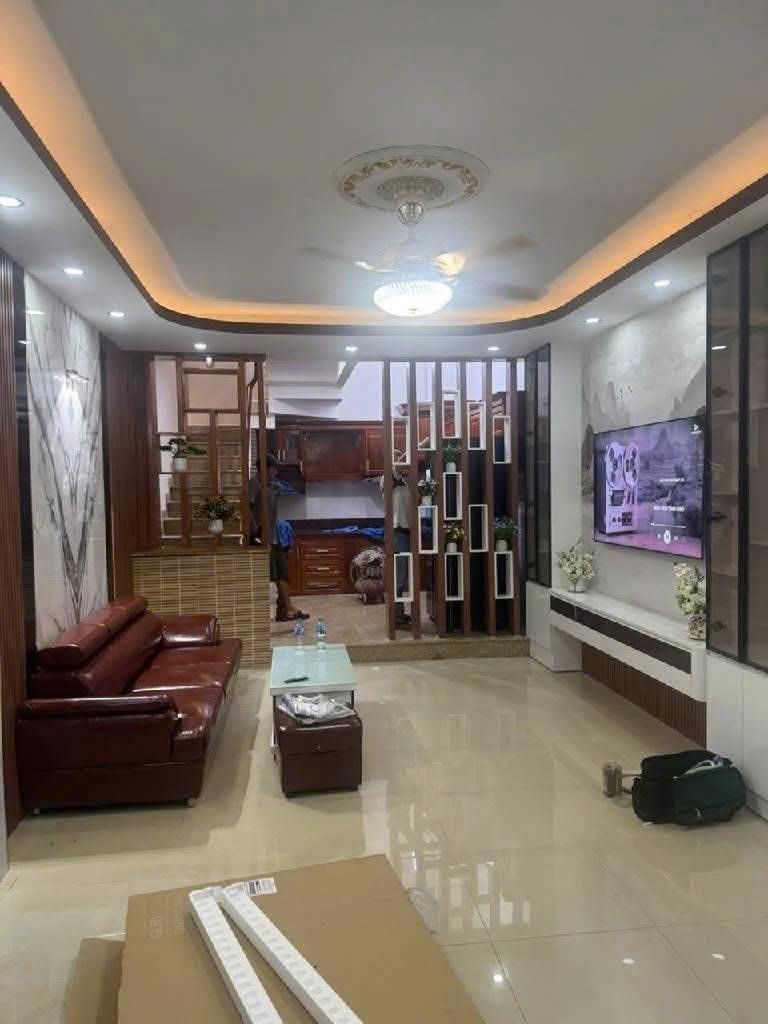 Bán nhà HXH Đặng Văn Sâm, phường 2; Tân Bình; (4,5*16) - sát sân bay