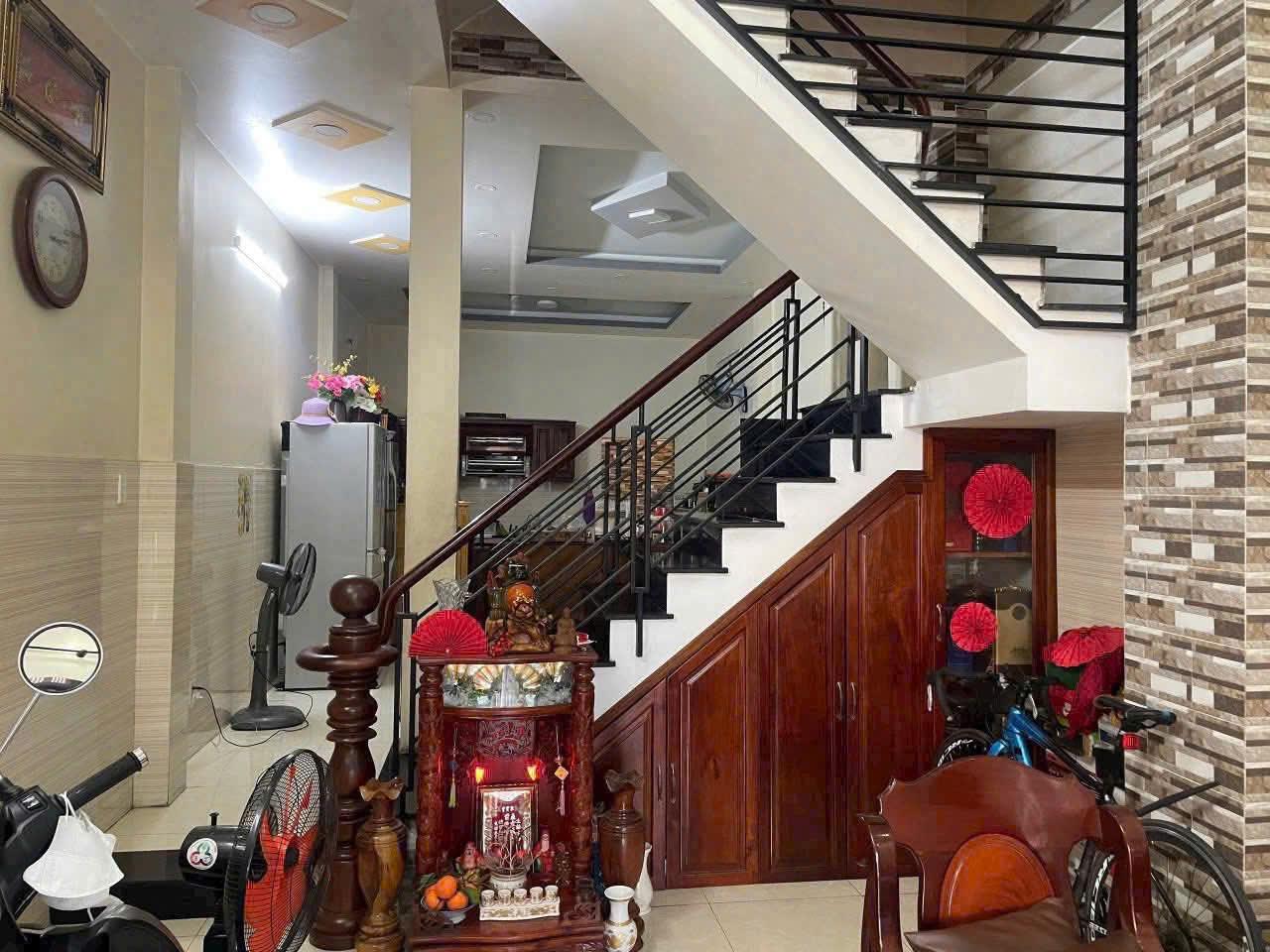 Bán nhà hxh Cộng Hòa, phường 13, Tân Bình (4,5*18) 5 tầng - 13,3 tỷ