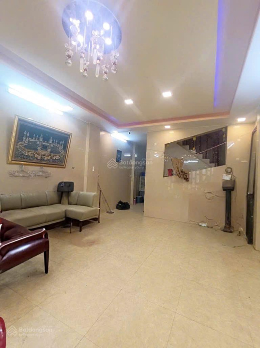 Mua Ngay Kẻo Lỡ Nhà Mặt Tiền KD Chỉ 8.3 Tỷ ,3 tầng xây tâm huyết cach Quận 5 khoảng 300 mét