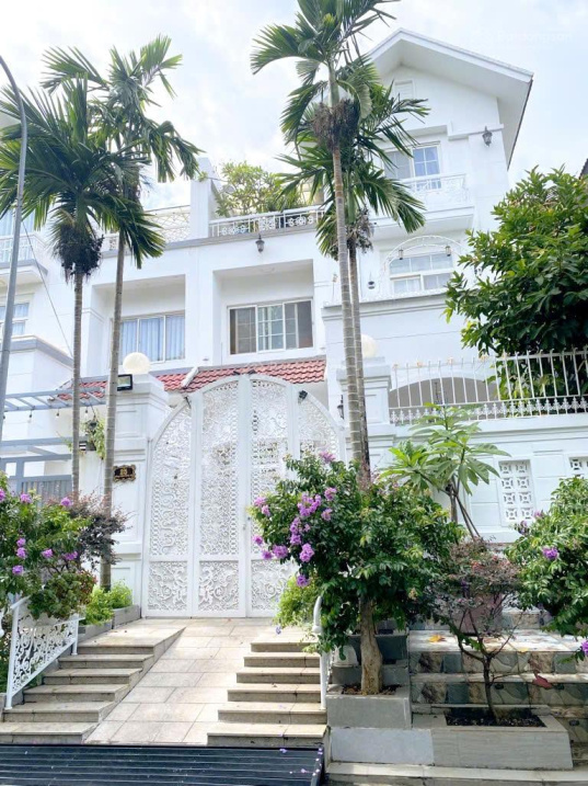 Nhà biệt thự liền kề Conic 3 tầng, 155m² giá 14 tỷ nhỉnh