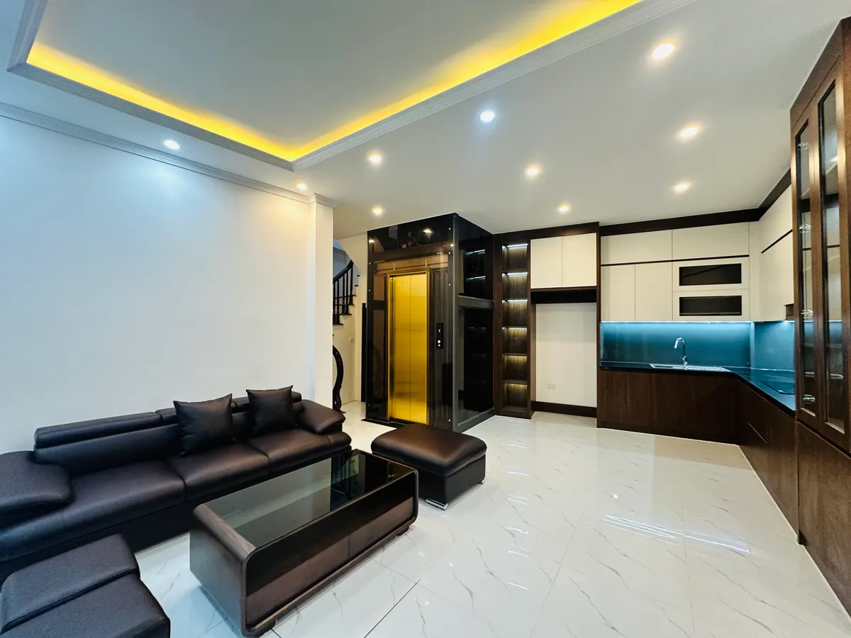 đất vuông đẹp, mặt tiền siêu rộng, giao thông tốt