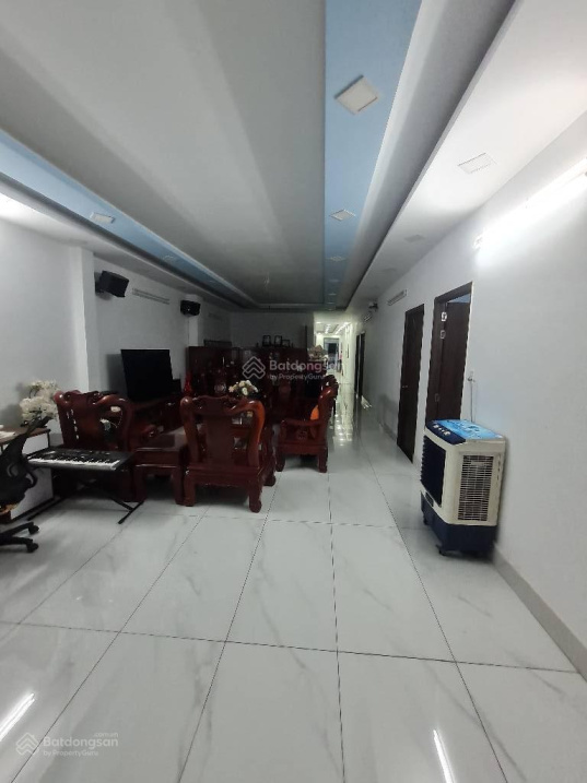 BÁN CĂN HỘ DỊCH VỤ 64 PHÒNG, DÒNG TIỀN 1,8 TỶ/NĂM, NGAY PHAN VĂN HỚN, Q.12, GIÁ CHỈ 38 TỶ