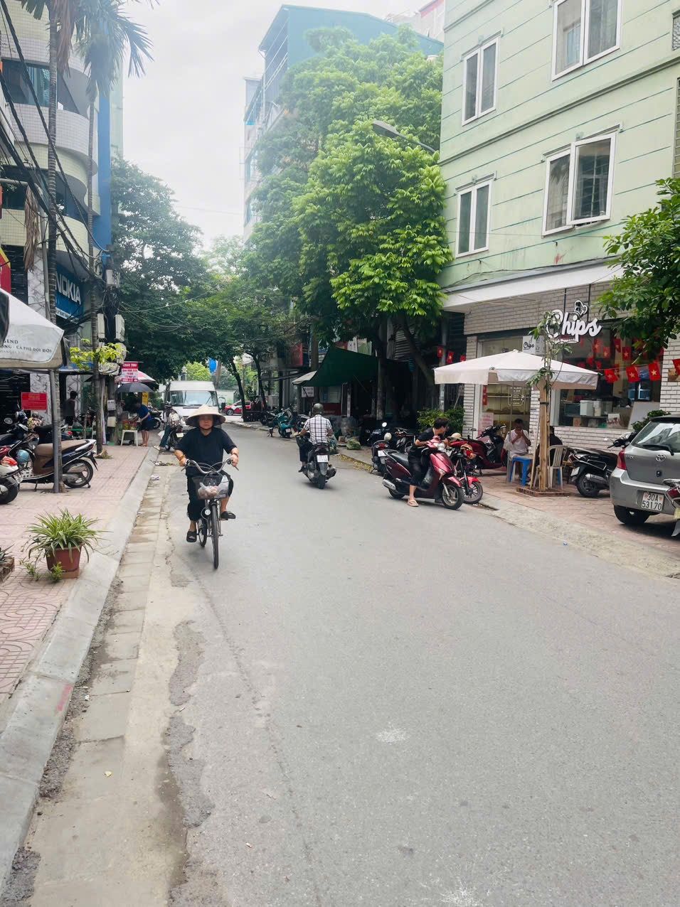 TÒA NHÀ ĐẸP TÔN ĐỨC THẮNG - OTO TRÁNH - VỈA HÈ - 8 TẦNG THANG MÁY - KINH DOANH - DIỆN TÍCH LỚN - MẶT TIỀN ĐẸP ,,