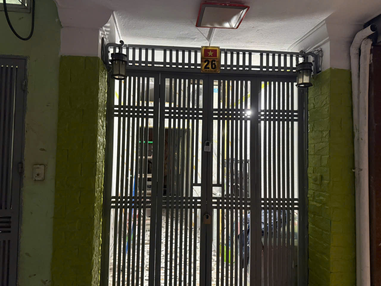 Cho thuê nhà tại ngõ 406 Bạch Mai, 53m2, 3 tầng, 3 ngủ, 3 vệ sinh, 15 Triệu