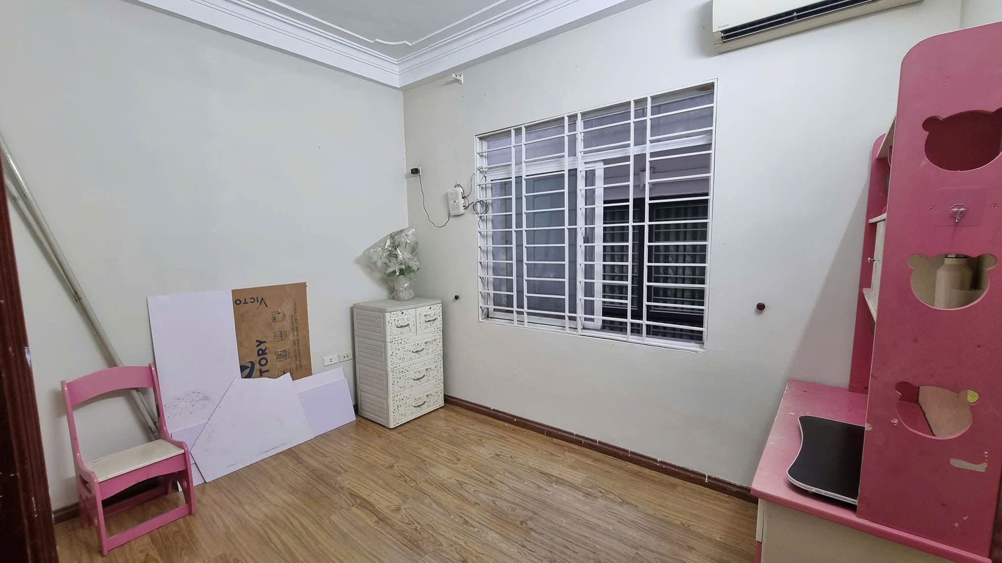 Cho thuê nhà nguyên căn ngõ 1197 Giải Phóng, 30m² x 4 tầng, 4PN, 3 WC, 10 Triệu