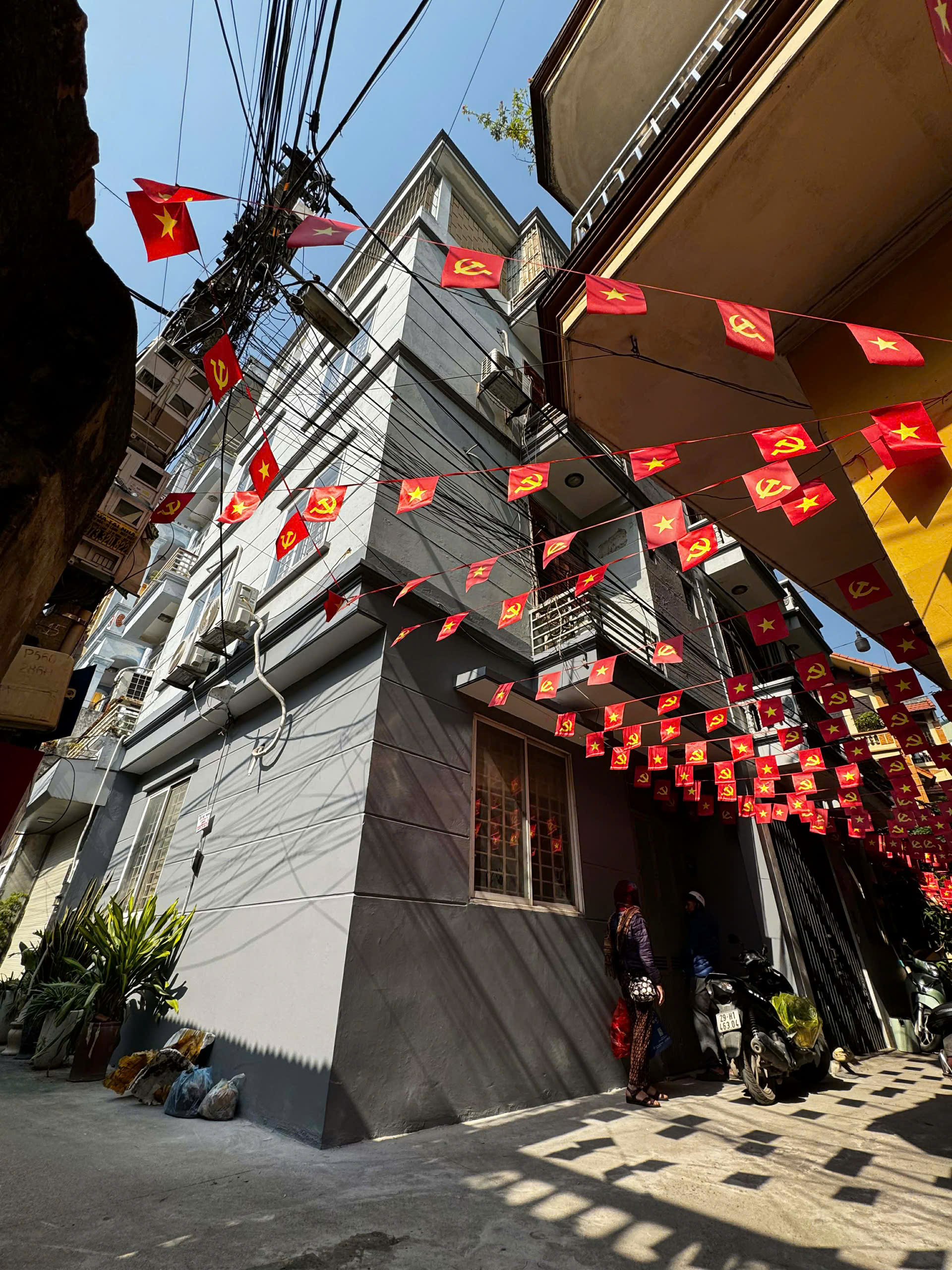 Cho thuê nhà ngõ 66 Hưng Phúc, 4 tầng x 40m², 4 phòng ngủ, 9 triệu