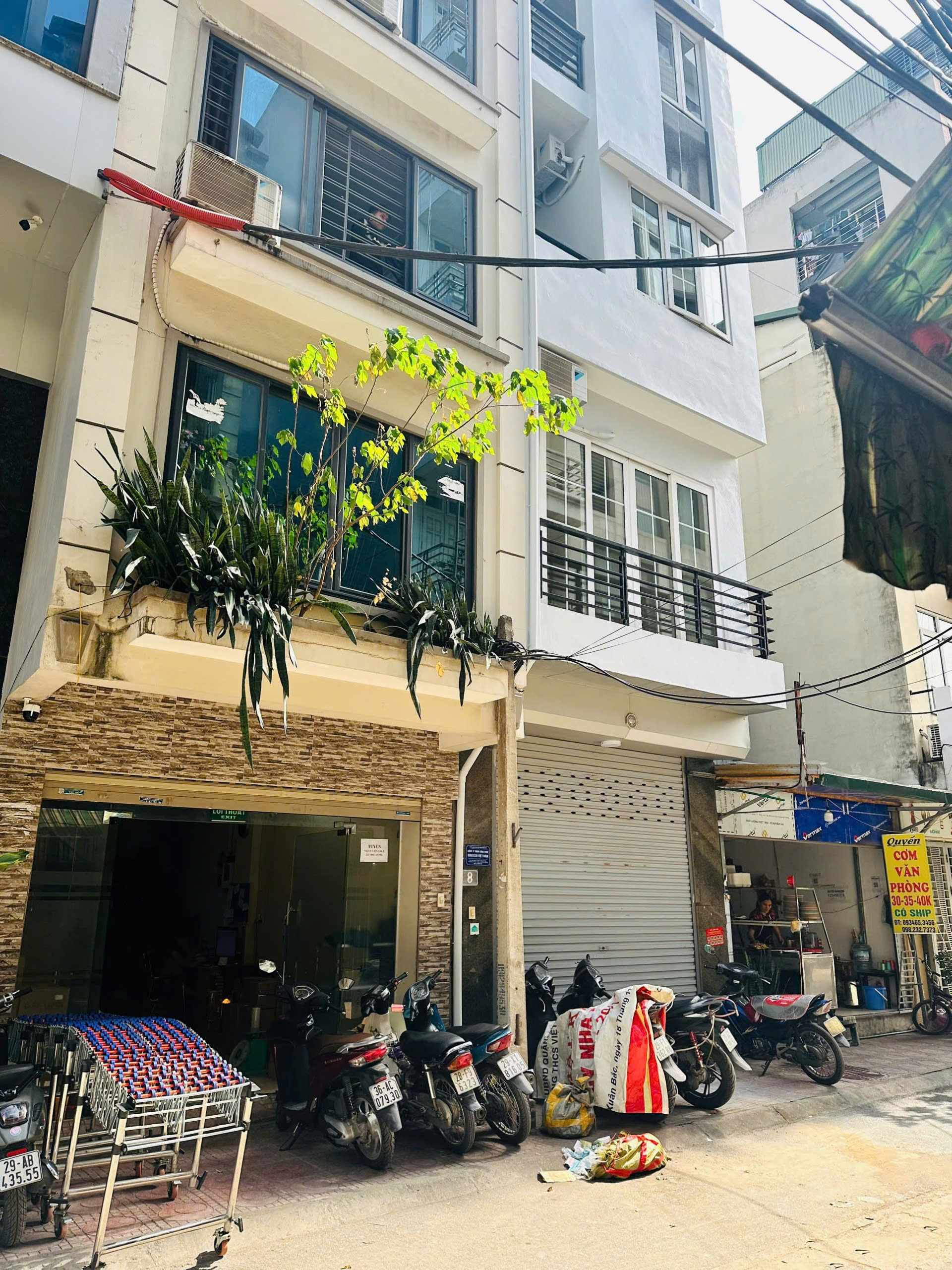 Cho thuê nhà Nguyễn Xiển 6 tầng x 48m2, 10 PN, 5 WC, 25 Triệu KD sạch sẽ