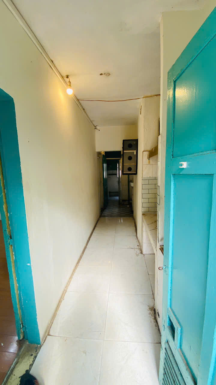 Cho thuê căn hộ tập thể tầng 3 Đặng Văn Ngữ 70m², 2 phòng ngủ, 1 vệ sinh, 8,5 triệu