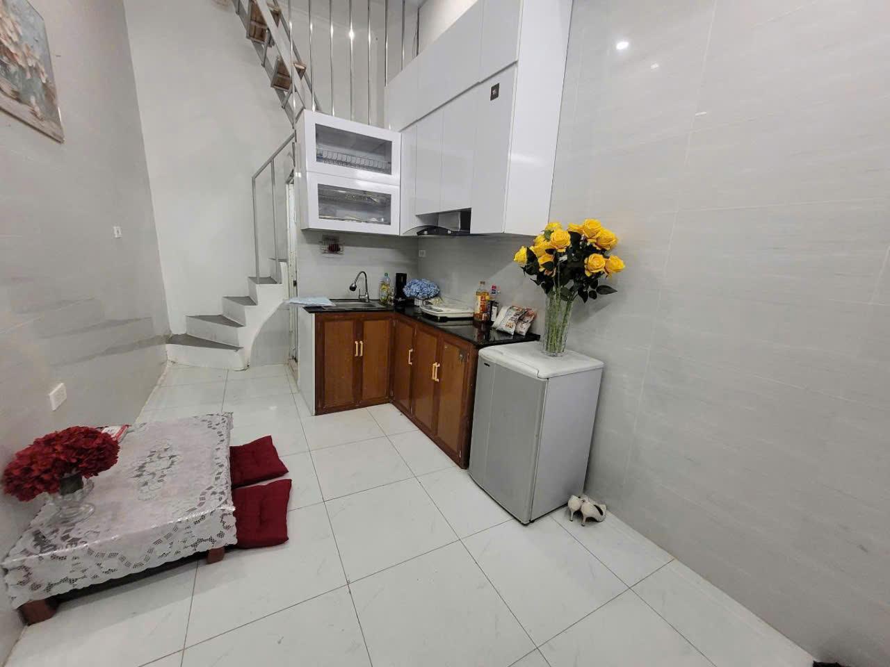 Ngõ Văn Hương 28m2 x 4 tầng, 2 ngủ, 2 vệ sinh, 6.5 Triệu