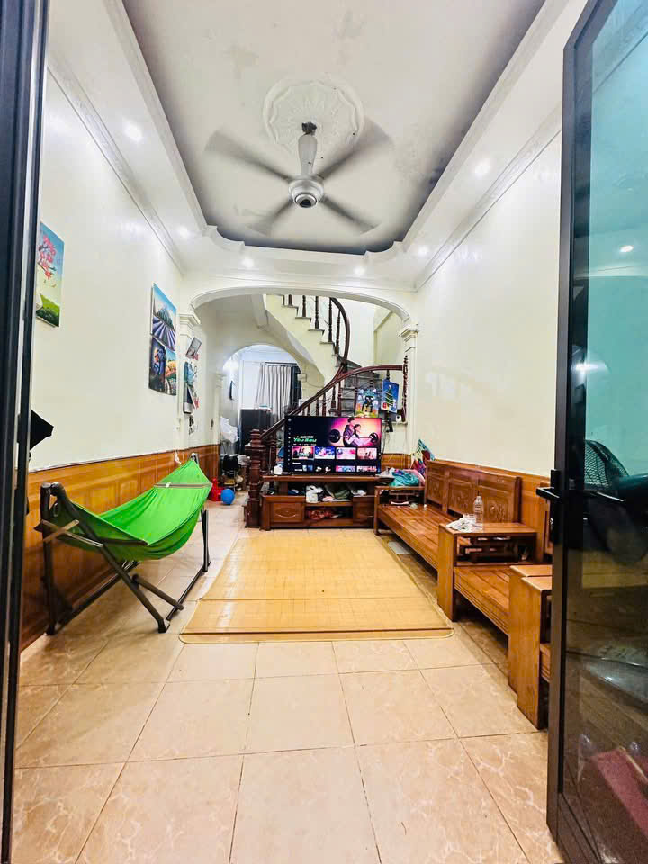 Cho thuê nhà Yên Duyên, Yên Sở 38m² x 4 tầng 4PN, 3 WC, 9 triệu/tháng