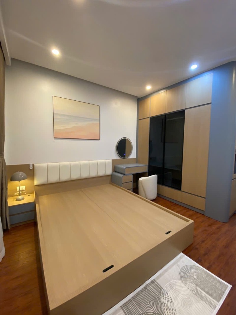 BÁN NHÀ ĐẸP TRUNG TÂM BỒ ĐỀ – LONG BIÊN 5 TẦNG MỚI ĐẸP – FULL NỘI THẤT – Ở NGAY 10,8 TỶ