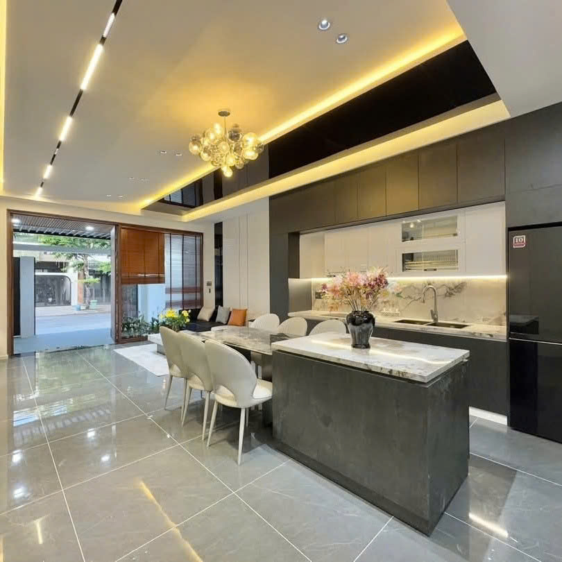 NHÀ PHÂN LÔ HOÀNG VĂN THÁI - 6 TẦNG THANG MÁY - 2 THOÁNG TRƯỚC SAU - ÔTÔ ĐỖ CỬA - NGÕ THÔNG, KINH DOANH, 20M RA PHỐ.