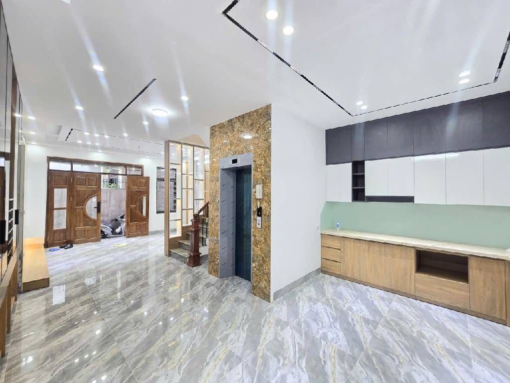 Bán Nhà Trần Khát Chân – 60m² – 5 Tầng – Thang Máy