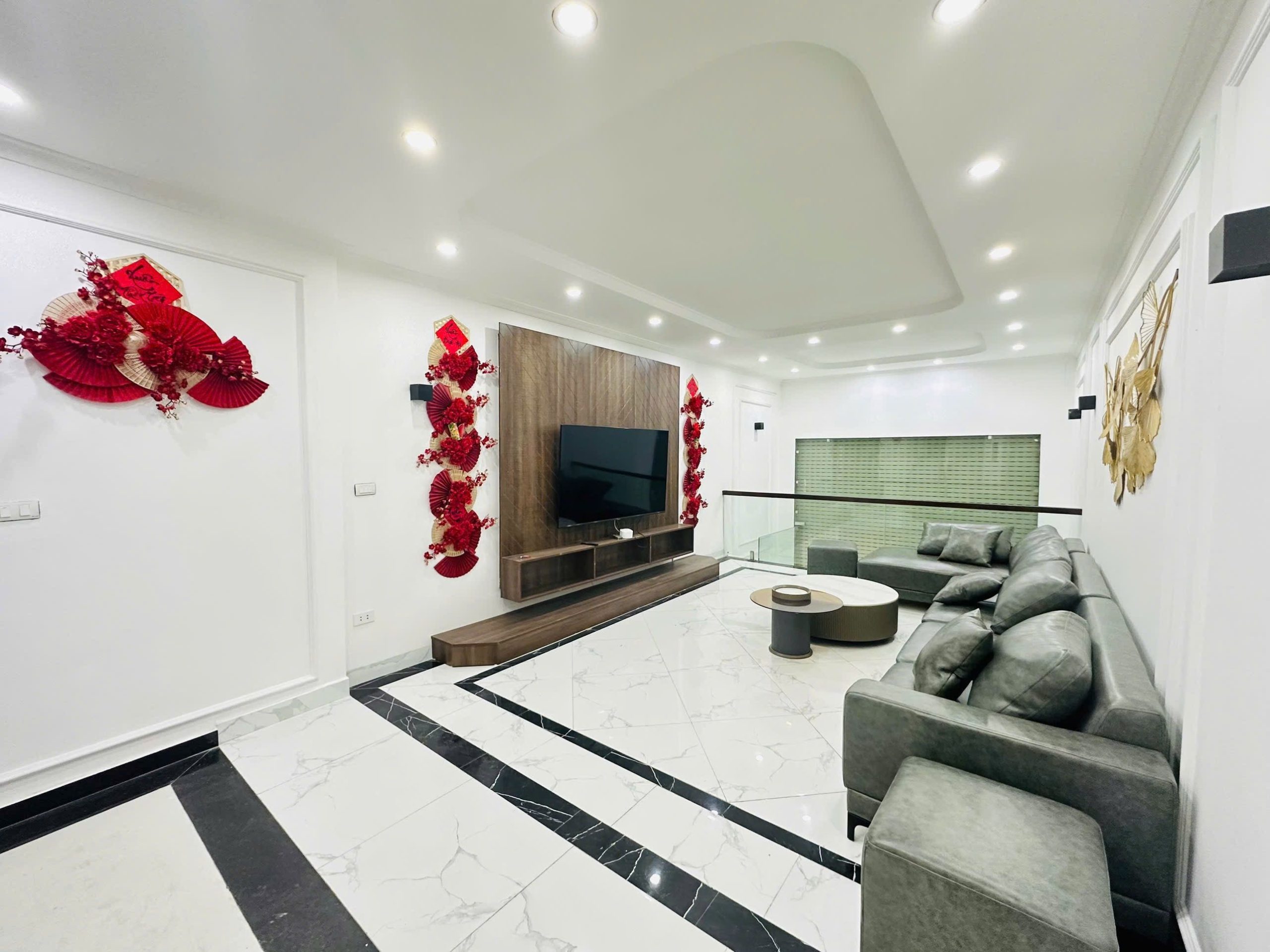 TUYỆT PHẨM BA ĐÌNH - PHÂN LÔ OTO TRÁNH VỈA HÈ - 6 TẦNG THANG MÁY MỚI KEENG - NỘI THẤT SANG XỊN MỊN - KHU VỰC HIẾM NHÀ BÁN DT45M*6T MT 4M GIÁ 19 TỶ ...