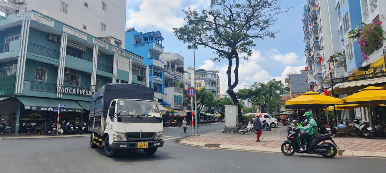 Bán nhà mặt tiền Nguyễn Văn Của Quận 8, 4.5x20m - Chỉ 15 tỷ.