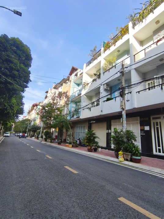 BÁN NHÀ MẶT TIỀN CAO LỔ VIEW CẠNH CÔNG VIÊN - 4 TẦNG MỚI KEN CHỈ VÀO Ở - 64m2 - CHỈ 13.5 TỶ NHỈNH