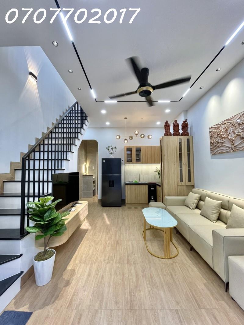 Nhà mới đón Tết full nội thất hẻm 4m TSN TPhú 32m2, 2 tầng 3PN Giá chỉ 5 tỷxx