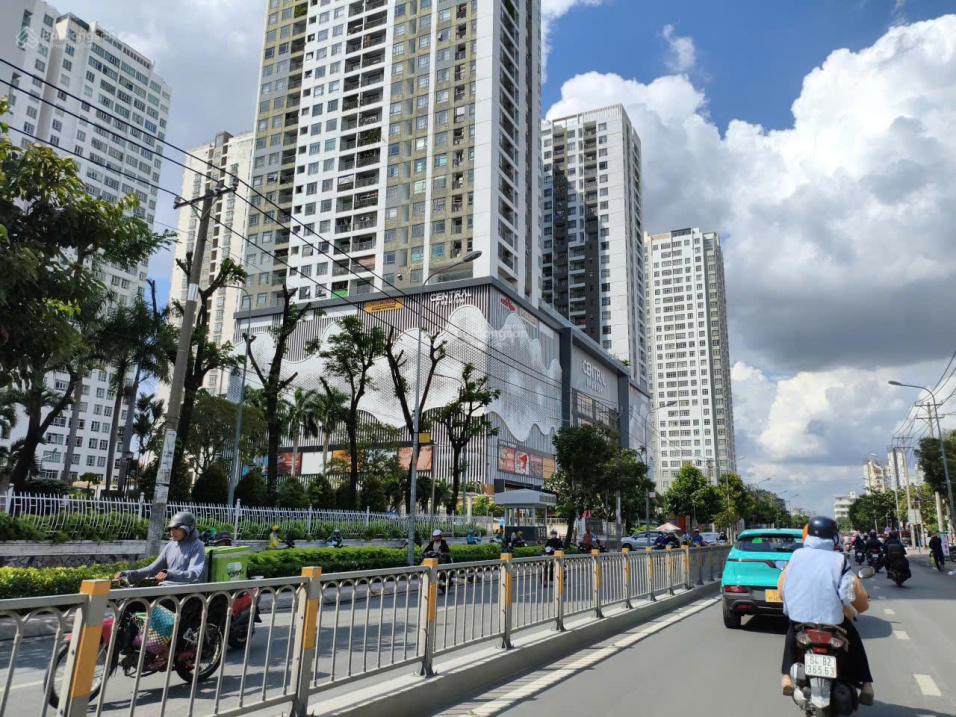 Nhà VIP Tạ Quang Bửu, Quận 8, 4 tầng, Đường nhựa 12m, 6 x 20m, Nhỉnh 20 Tỷ