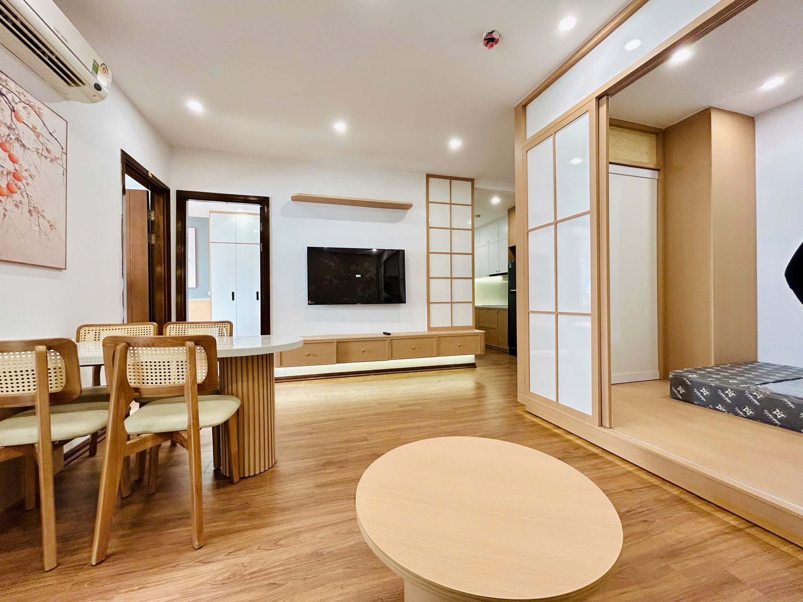 CẦN BÁN CĂN HỘ FLC PHẠM HÙNG – TẦNG TRUNG – VIEW HỒ ĐIỀU HÒA 79m 2 ngủ Cộng