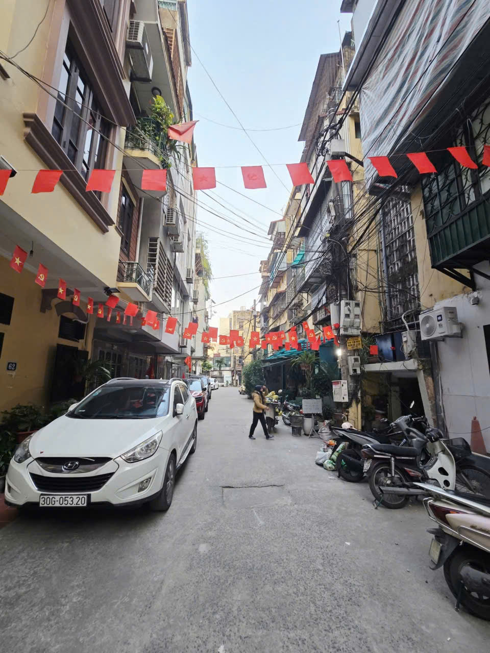 BÁN CĂN HỘ KHU TẬP THỂ NGHĨA TÂN – VIỆN E – 75M² – 3 NGỦ – FULL NỘI THẤT