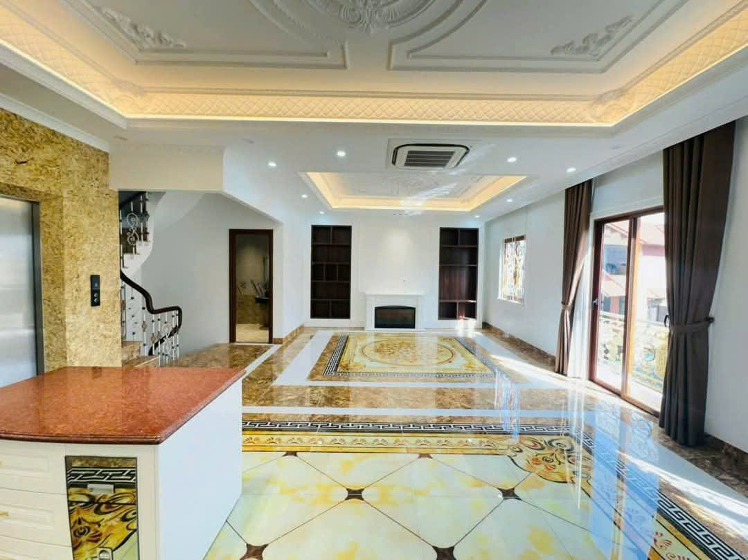 Bán nhà Trịnh Văn Bô – Nam Từ Liêm, 65m², 4 tầng, mặt tiền 4.2m, giá 19.x tỷ.