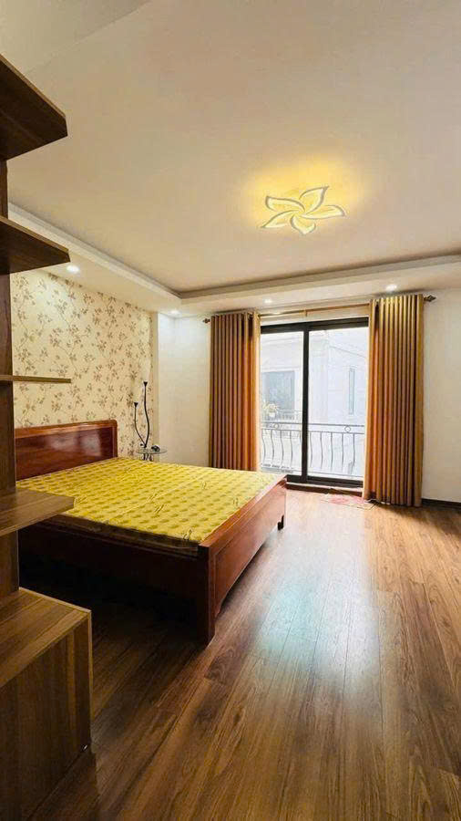 Bán nhà phố Khương Hạ 42m x 7 tầng MT 5.5m Lô Góc 15.8 Tỷ Nhà mới đẹp