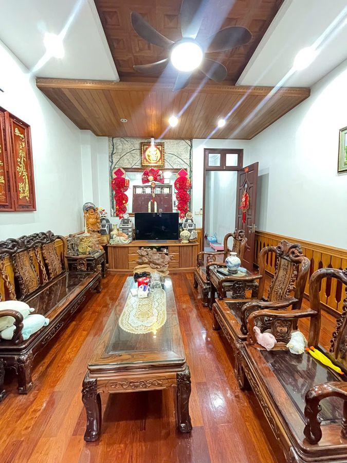 Bán Nhà Phùng Chí Kiên. Cầu Giấy. Ô Tô. Vỉa Hè. DT 79m2. MT 4.4m. 7 Tầng. Giá 29.6 Tỷ.