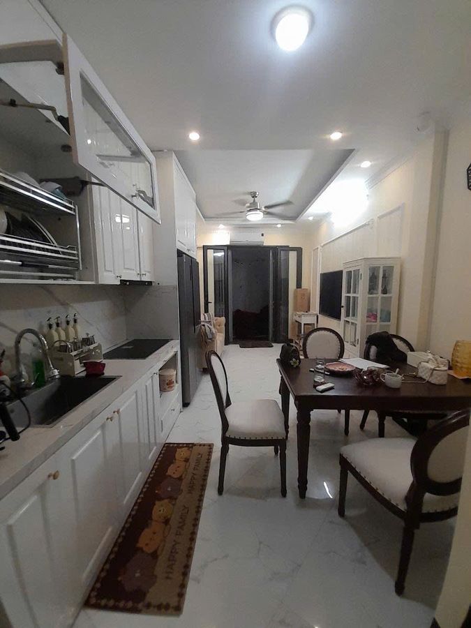 Bán Nhà Chợ Khâm Thiên. Đống Đa. DT 29m2. MT 3.2m. 4 Tầng. Giá 6.62 Tỷ